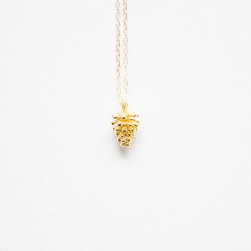 Oh My Clumsy Heart's Mable (Gold Pinecone Necklace) \\ Sophster-Toaster Blog: My Current Obsessions