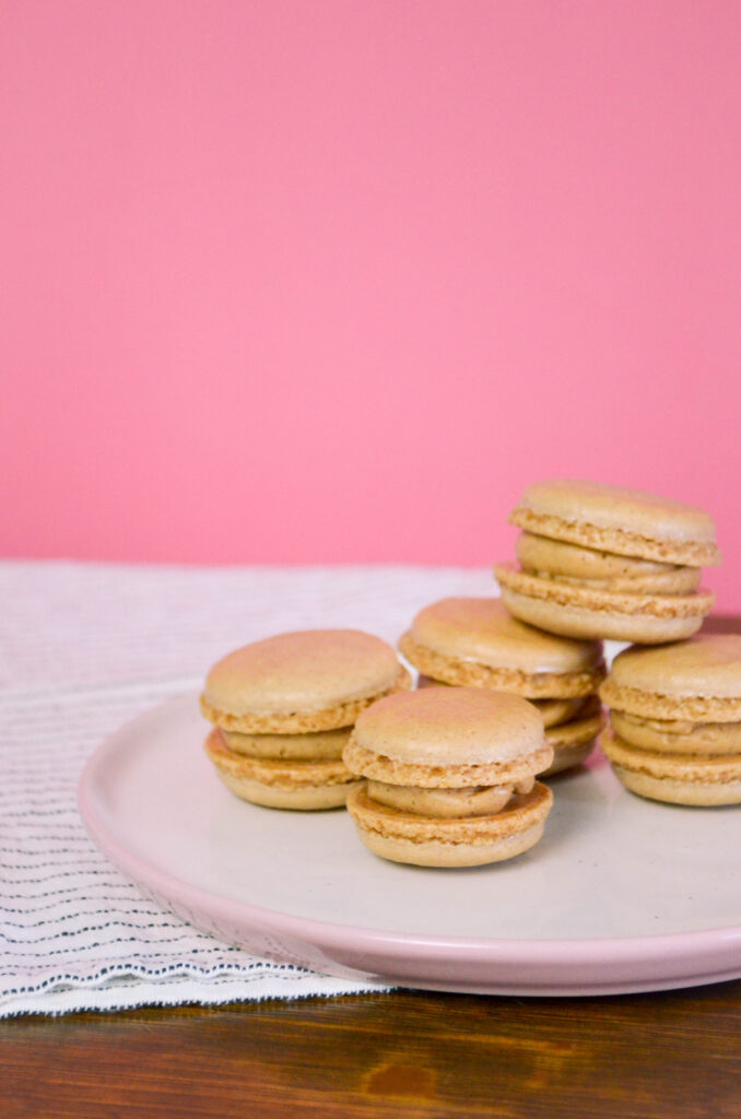 Cinnamon Macarons | Sophster-Toaster