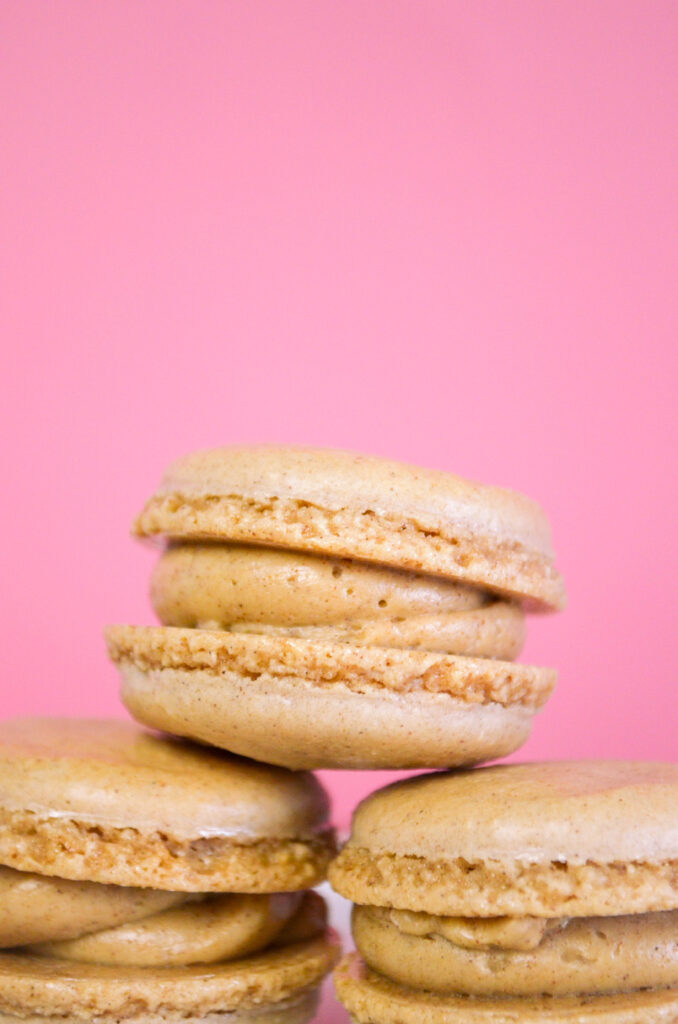 Cinnamon Macarons | Sophster-Toaster