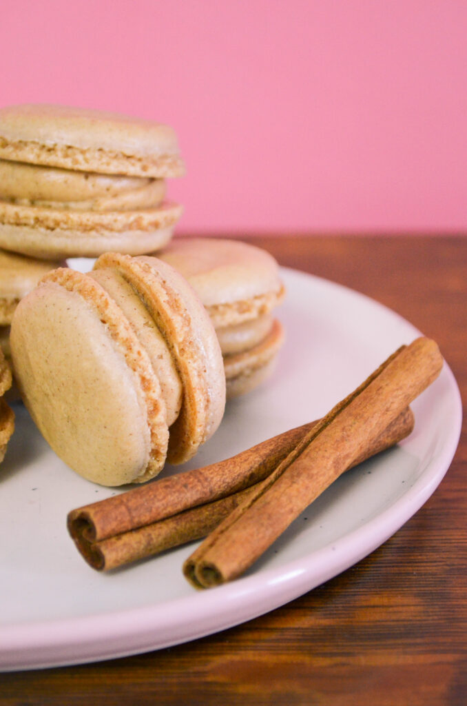 Cinnamon Macarons | Sophster-Toaster