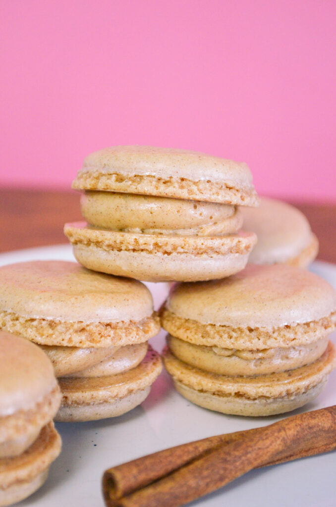 Cinnamon Macarons | Sophster-Toaster